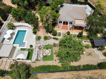 Chalet en venta en Benajarafe