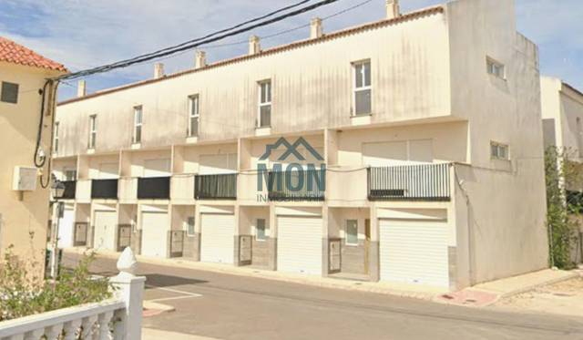 Edificio en Venta en Bellús