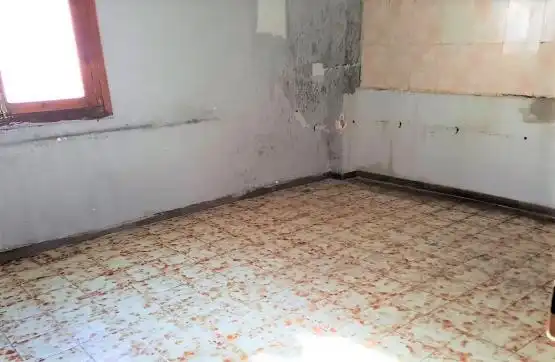 Piso en venta en AGUA, 28, Baza