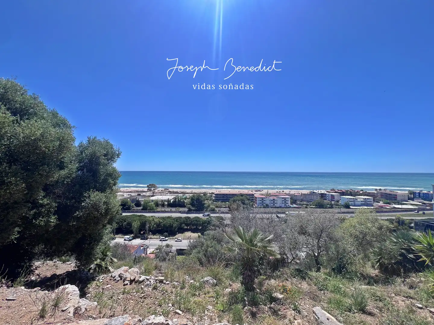 Vista exterior de Piso en venta en Castelldefels con Terraza, Horno y Balcón