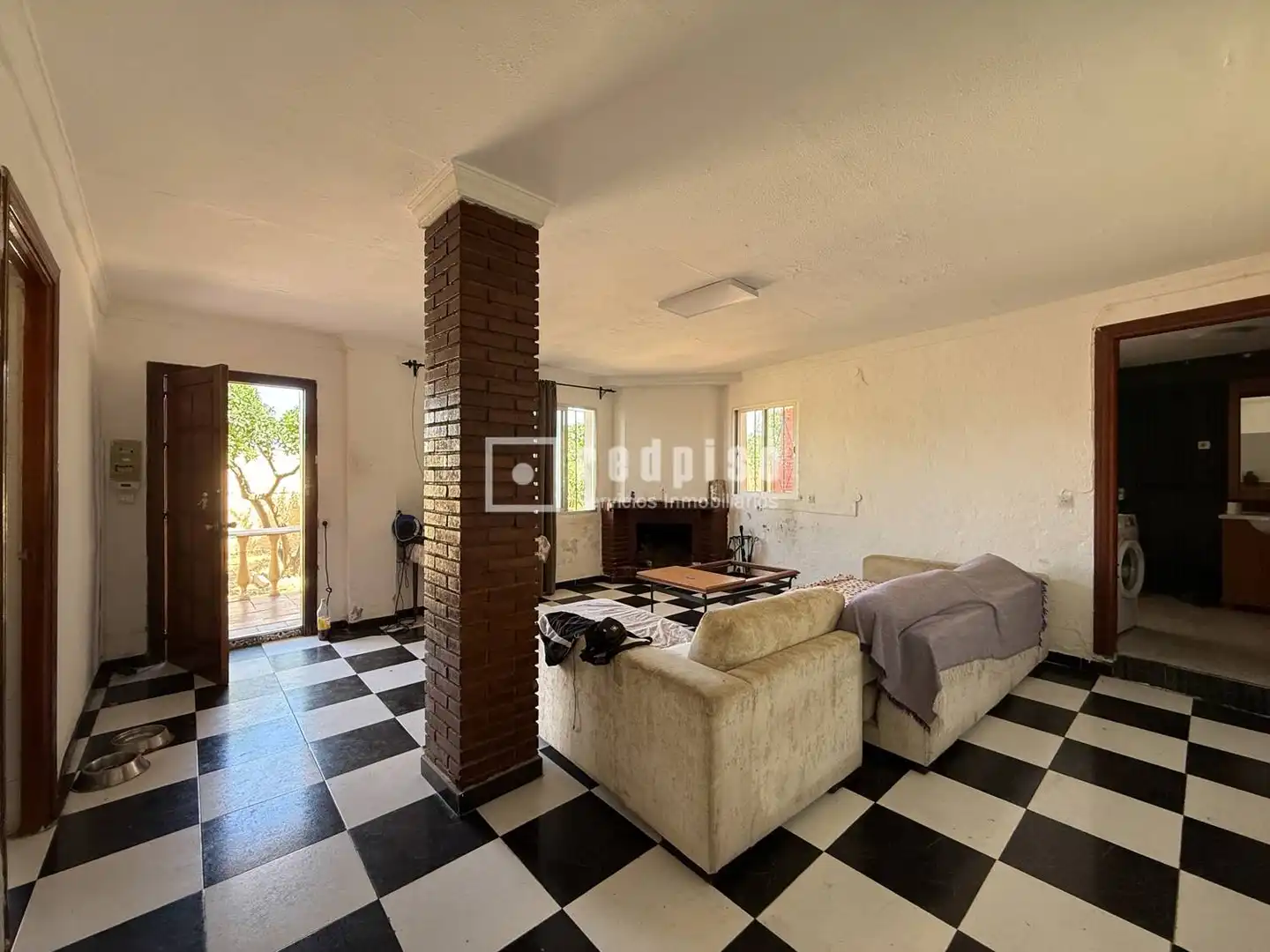 Sala d'estar de Casa o xalet en venda en Málaga amb Terrassa