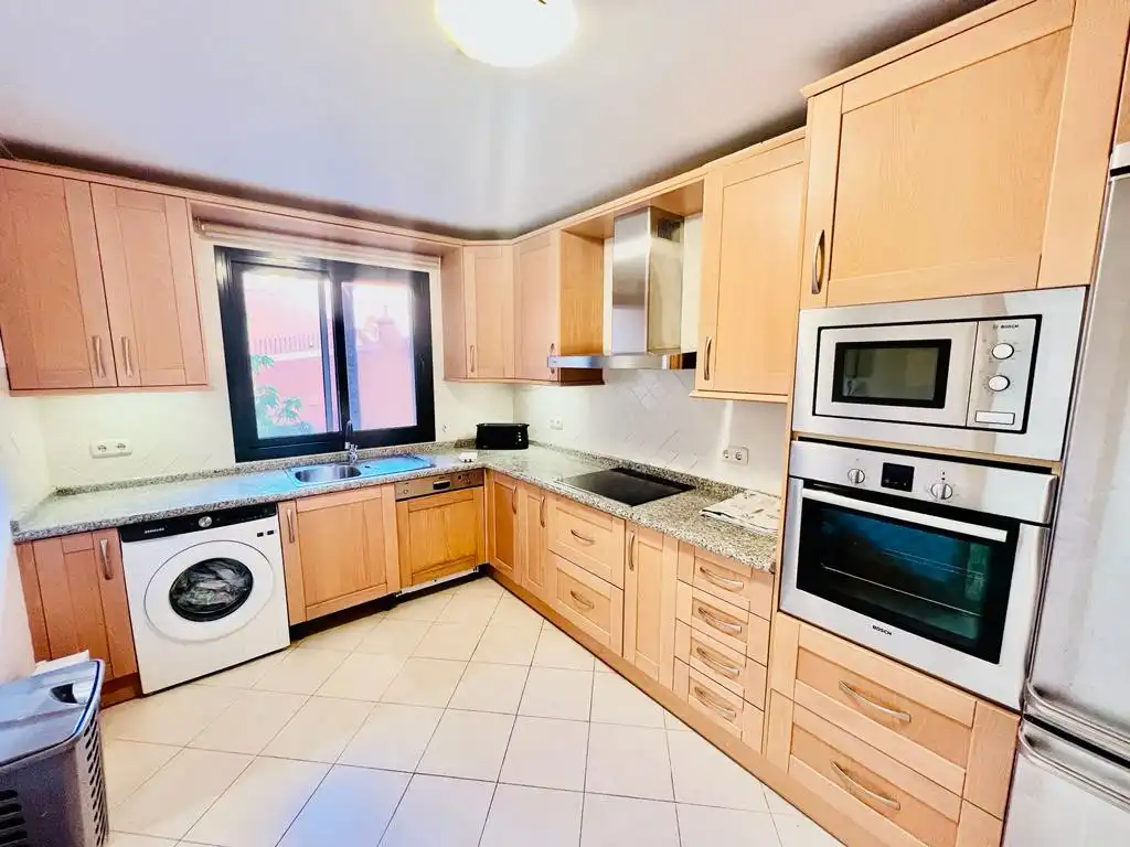 Apartamento de alquiler en CERRO ARTOLA, 11, La Quinta