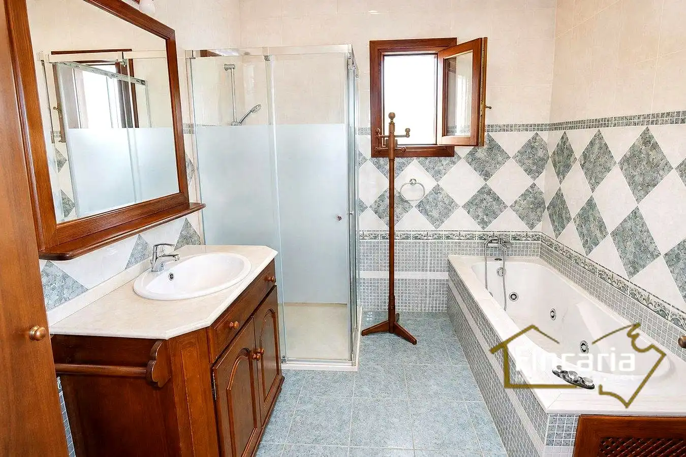 Bathroom of Country homes for sale in Manacor  with Air Conditioner, Private garden and Terrace