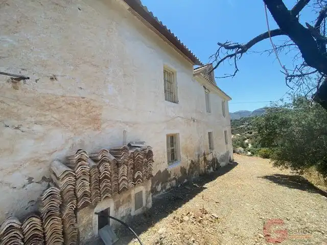Maison rustique à vendre à Comares