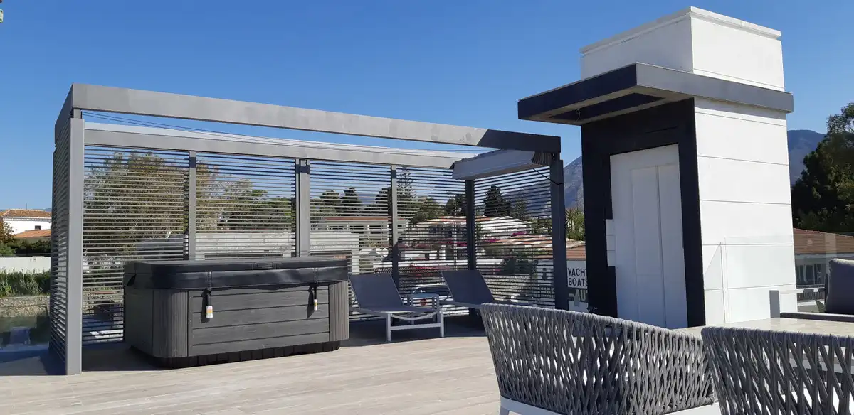Terraza de Casa o chalet en venta en Marbella con Aire acondicionado, Jardín privado y Terraza