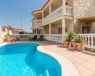 Swimming pool of House or chalet for sale in Masalavés  with Air Conditioner and Swimming Pool