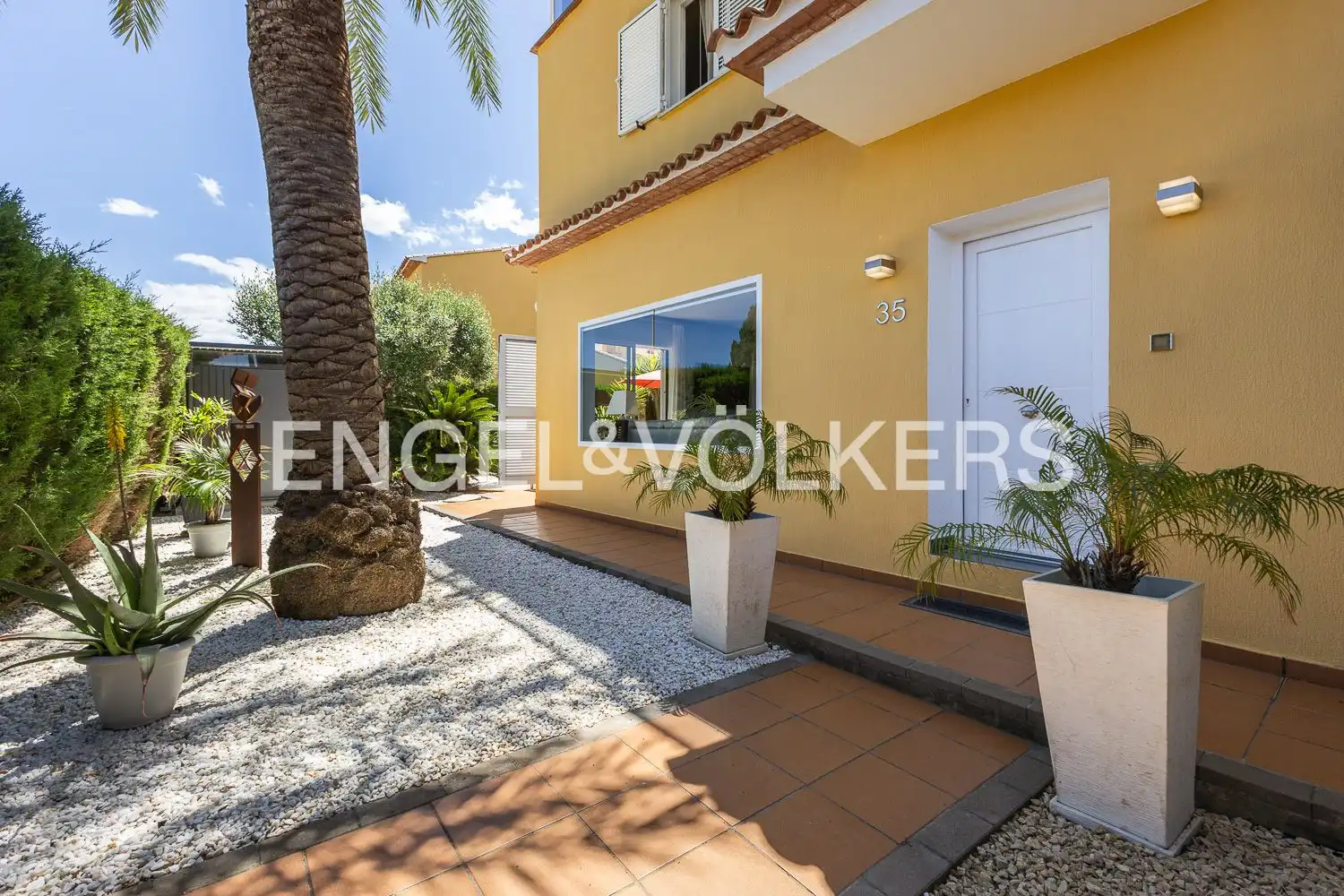 Vista exterior de Casa o chalet en venta en Dénia con Aire acondicionado, Calefacción y Jardín privado