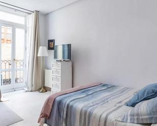 Bedroom of Study to rent in  Valencia Capital  with Furnished, Oven and Washing machine