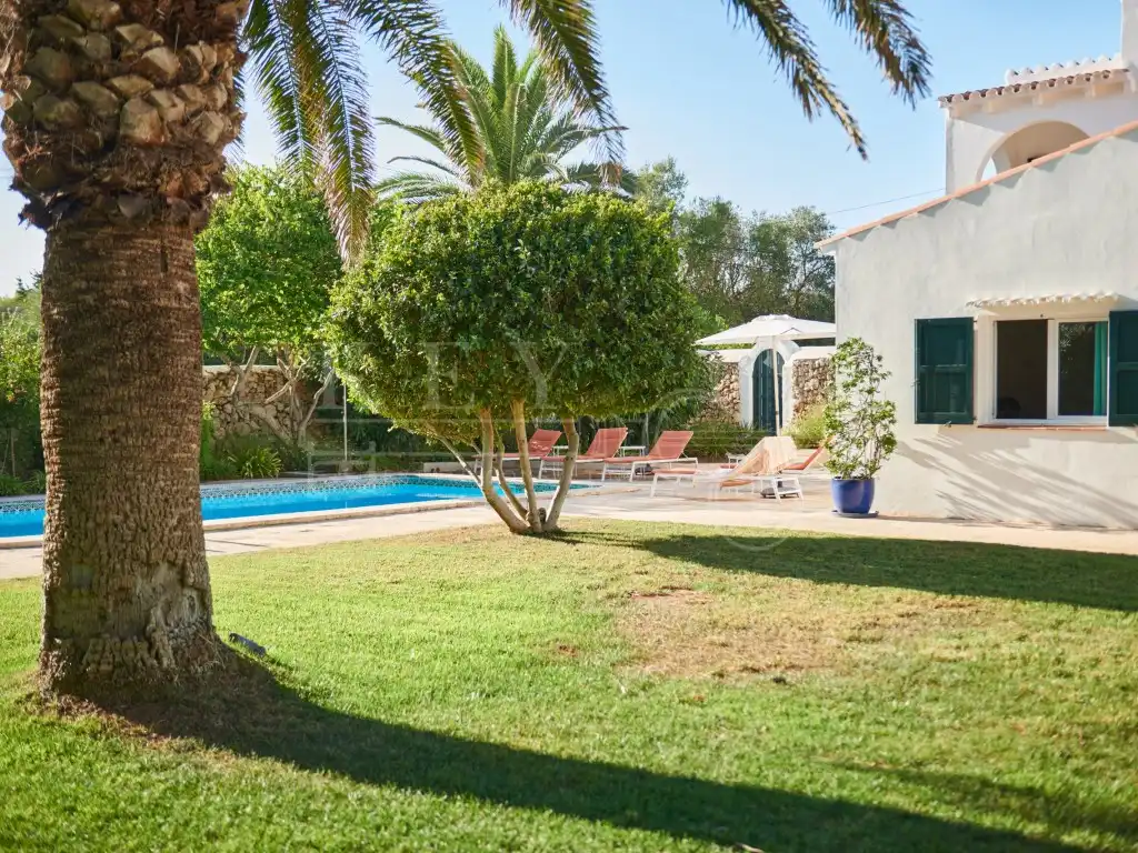 Garden of Houses for sale in Es Castell  with Air Conditioner, Heating and Private garden