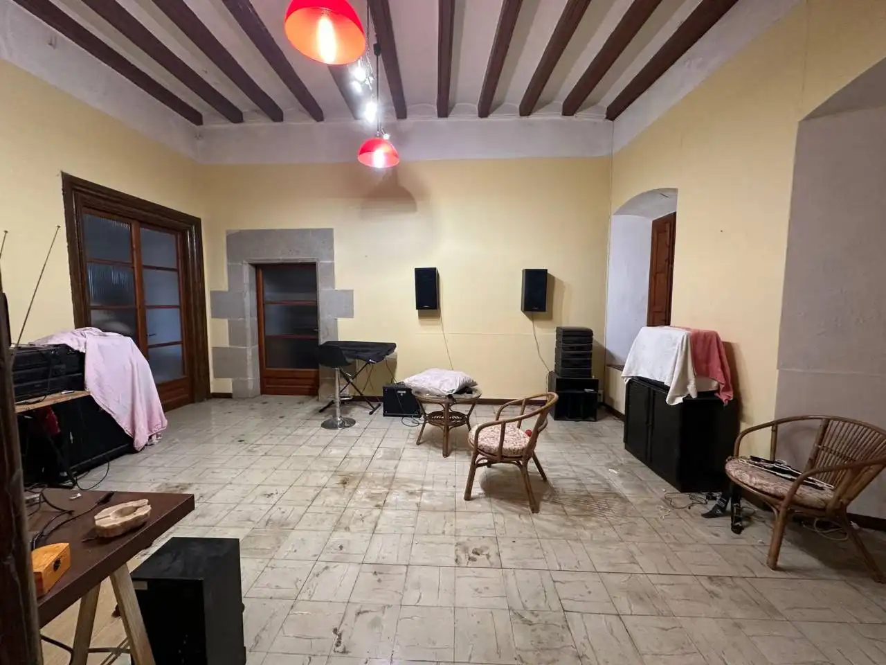Houses for sale in Cervera