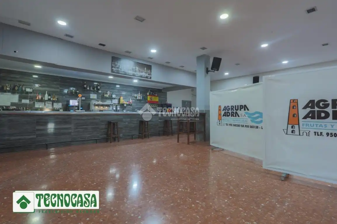 Local comercial en venda a Adra, imagen 16