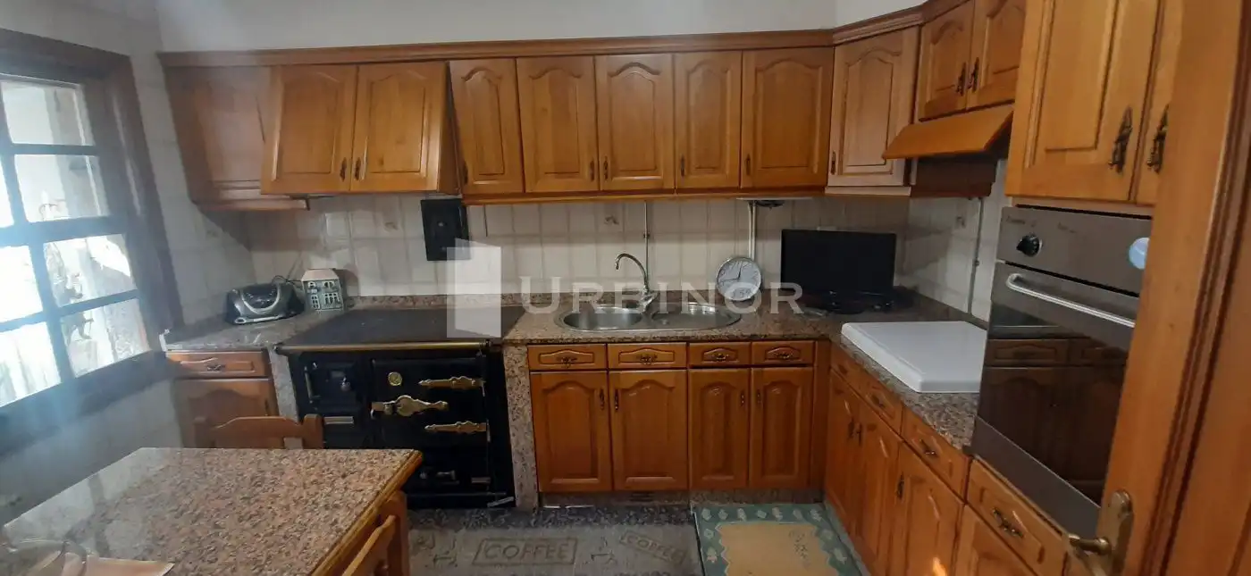 Casa o xalet en venda a Cenlle