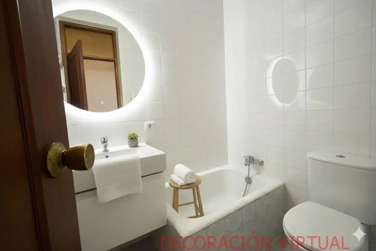 Badezimmer von Wohnung zum Verkauf in Vilagarcía de Arousa mit Heizung