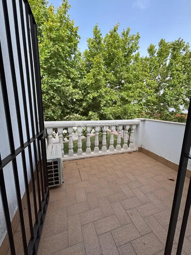 Terrassa de Casa adosada en venda en Alcalá de Guadaira amb Aire condicionat i Terrassa