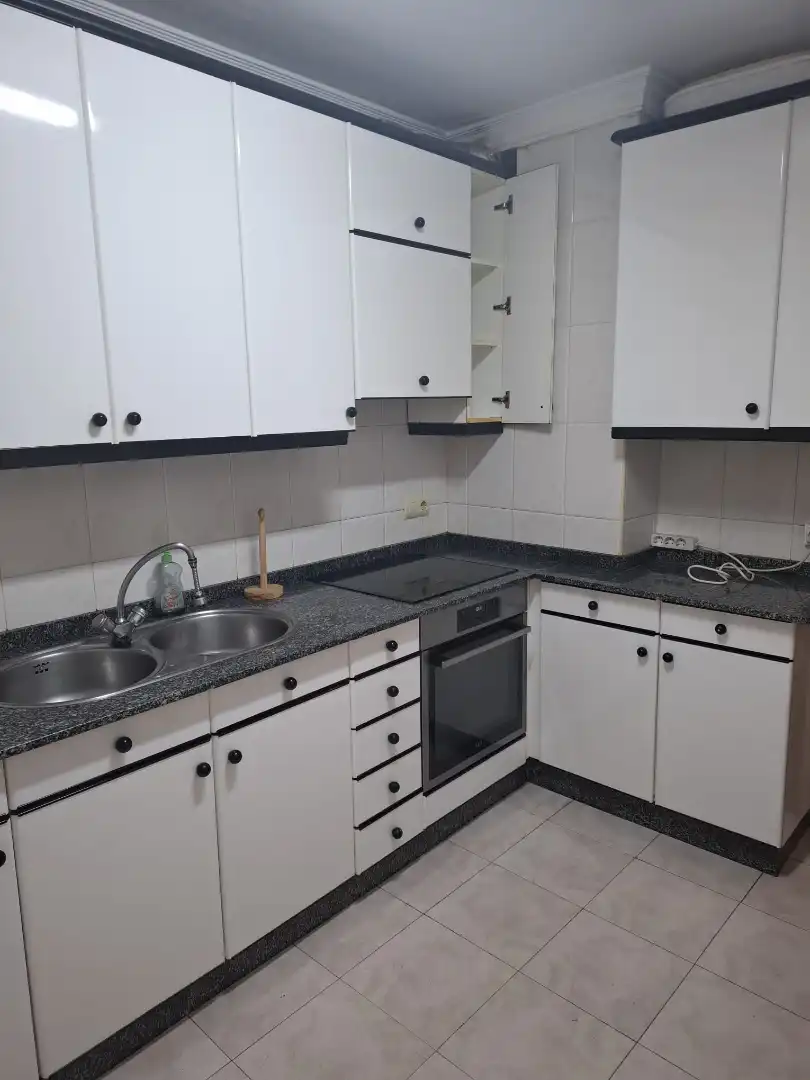 Küche von Wohnung zum Verkauf in Ames mit Heizung und Möbliert
