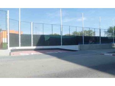 Motorradstellplatz zur Miete in Calle Santo Domingo Savio 2