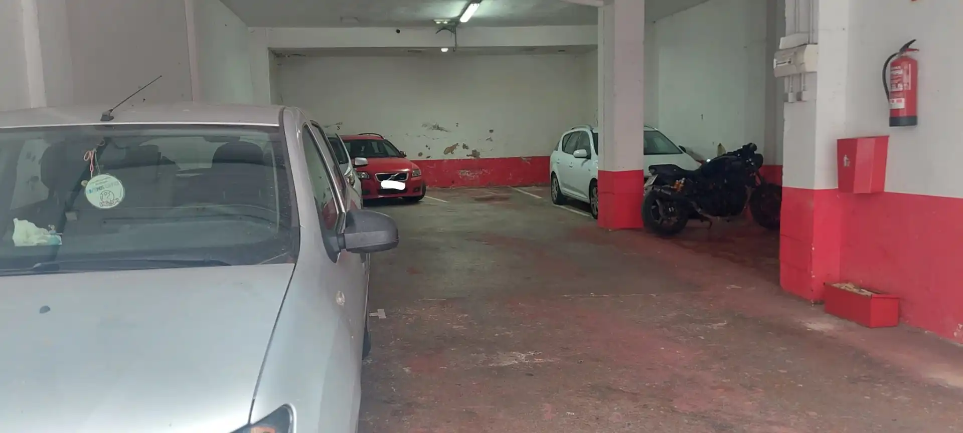 Parking de Local en venta en Gijón  con Amueblado