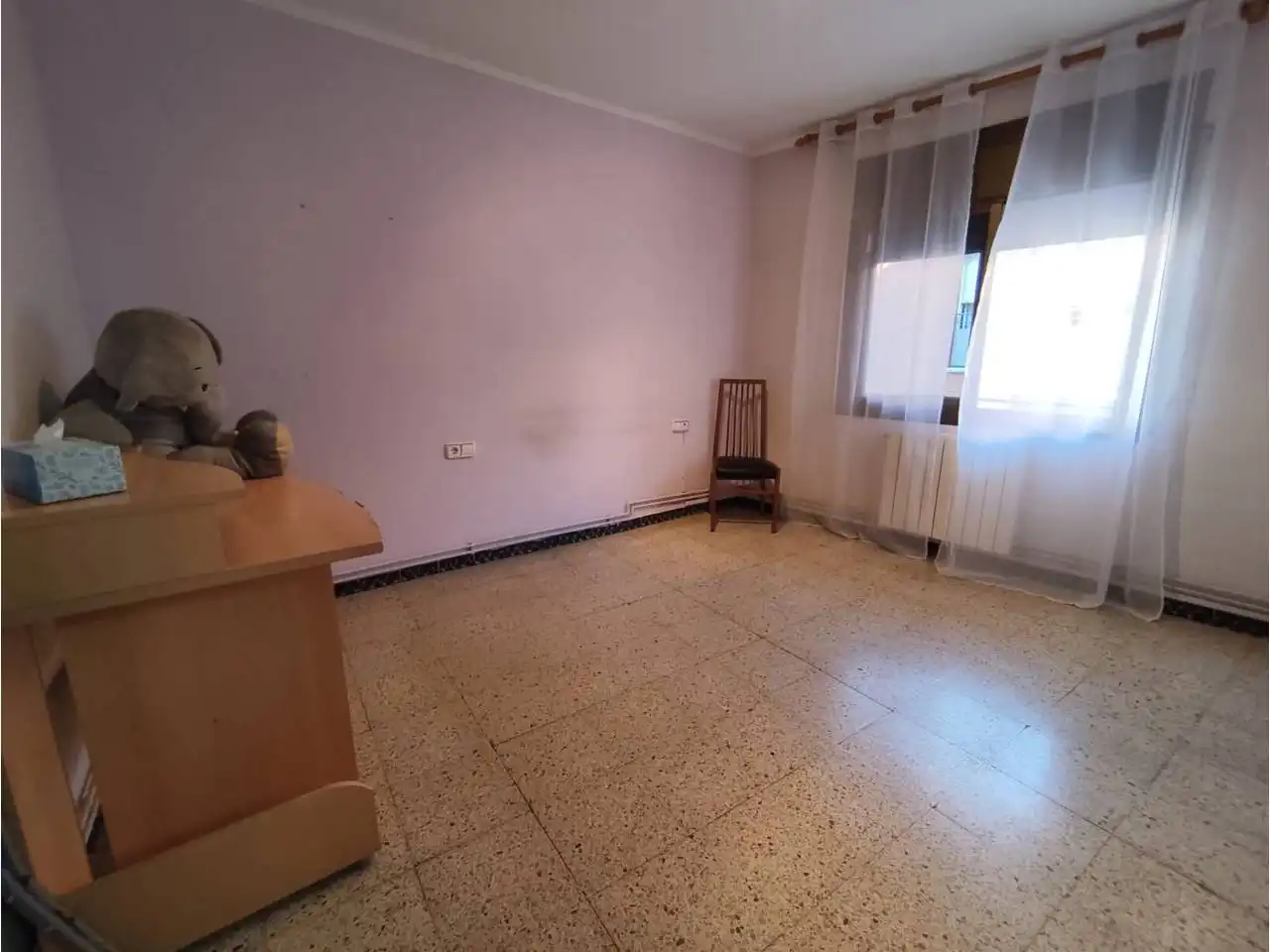 Dormitori de Apartament en venda en Canovelles amb Calefacció i Balcó