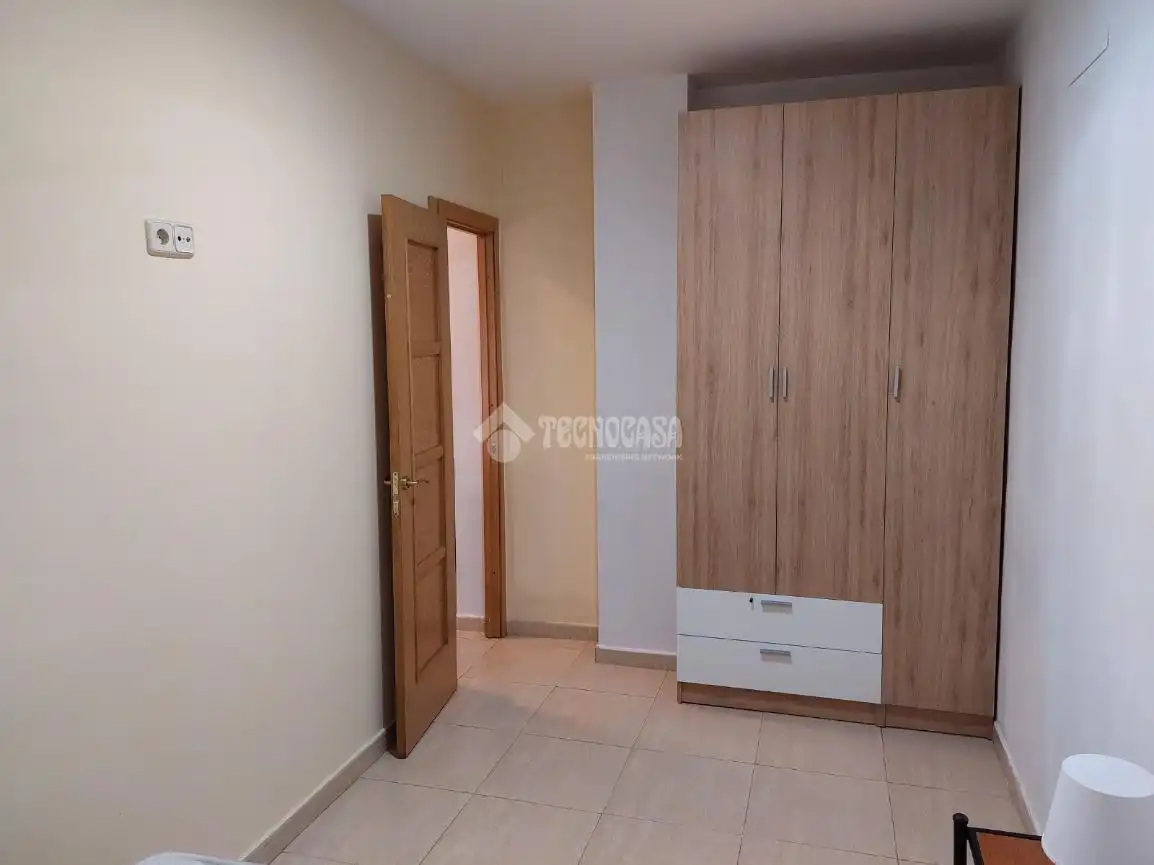 Bedroom of Flat for sale in Madrid