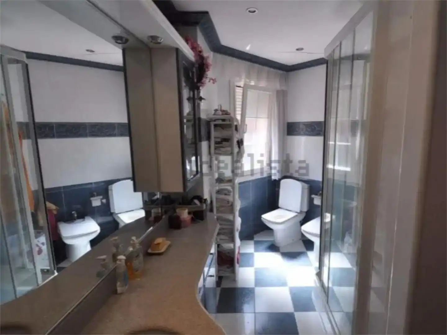 Badezimmer von Wohnung zum Verkauf in Castro-Urdiales mit Privatgarten, Schwimmbad und Möbliert