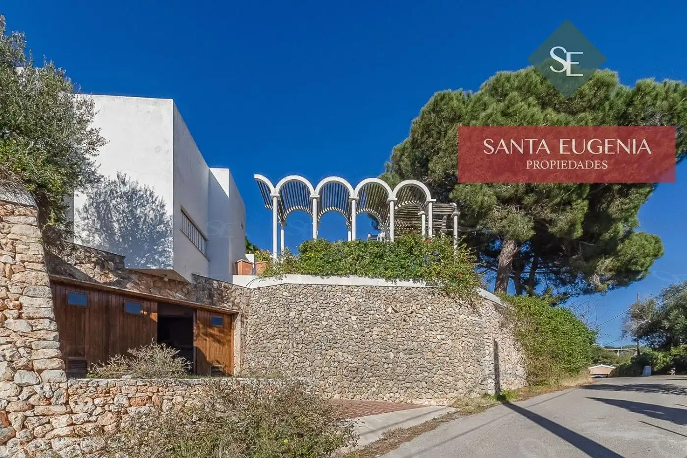Casa amb piscina en venda a Cala Llonga - Sa Mesquida