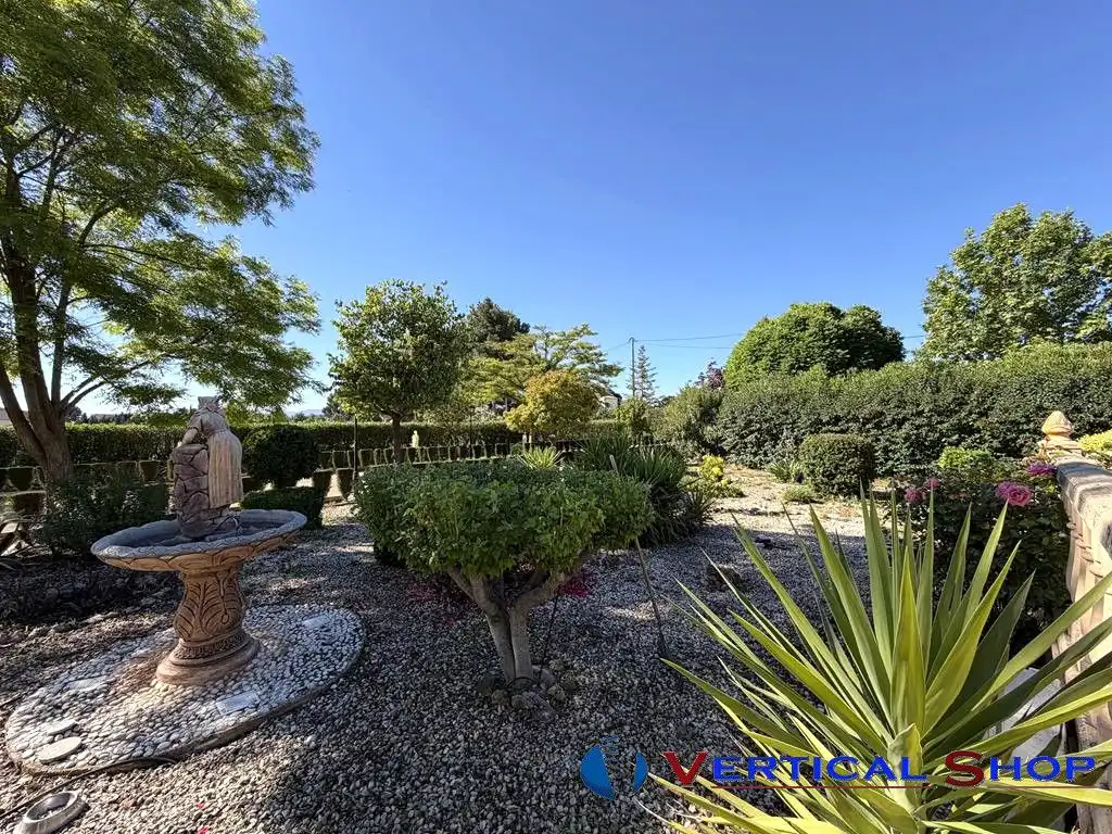 Jardí de Casa o xalet en venda en Yecla amb Aire condicionat i Calefacció