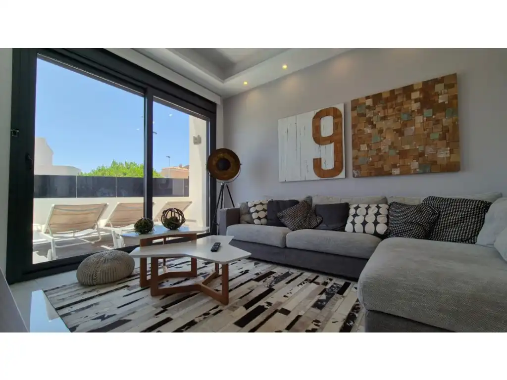 Casa amb jardí en venda a Calle Gabriela Mistral, imagen 15