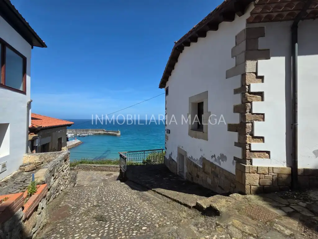 Casa o chalet en venta en Colunga con Calefacción, Parquet y Terraza