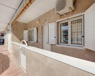 Balcony of House or chalet for sale in Torrevieja  with Air Conditioner and Terrace