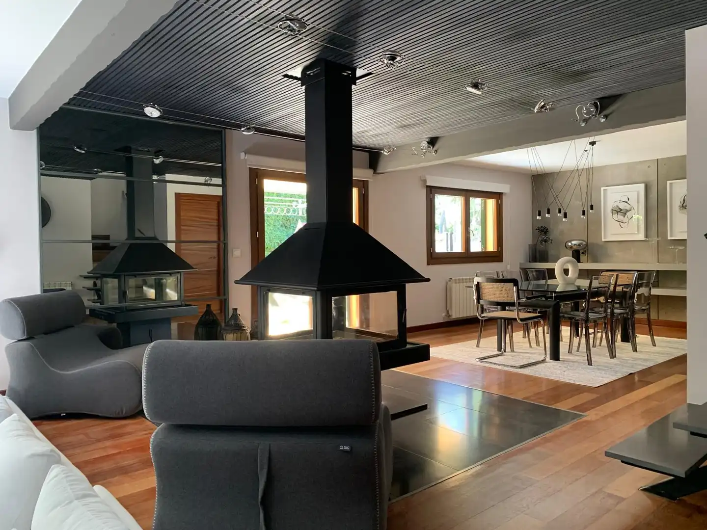 Sala de estar de Casa o chalet en venta en Boadilla del Monte con Aire acondicionado, Calefacción y Jardín privado