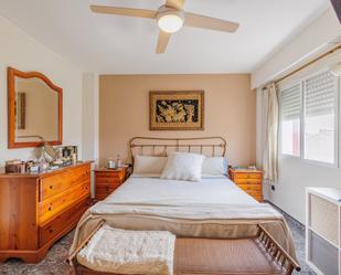 Dormitori de Casa adosada en venda en Manuel amb Aire condicionat i Terrassa