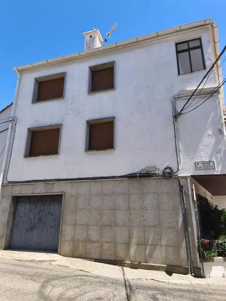 Vista exterior de Casa o chalet en venta en Piornal