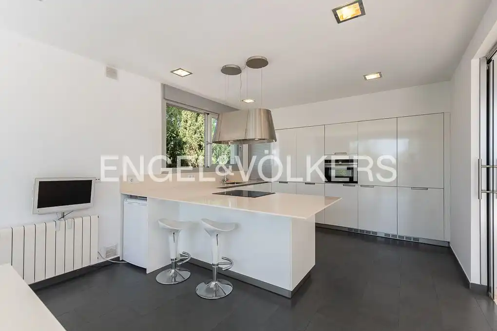 Cocina de Casa o chalet de alquiler en Chiva con Aire acondicionado, Calefacción y Jardín privado