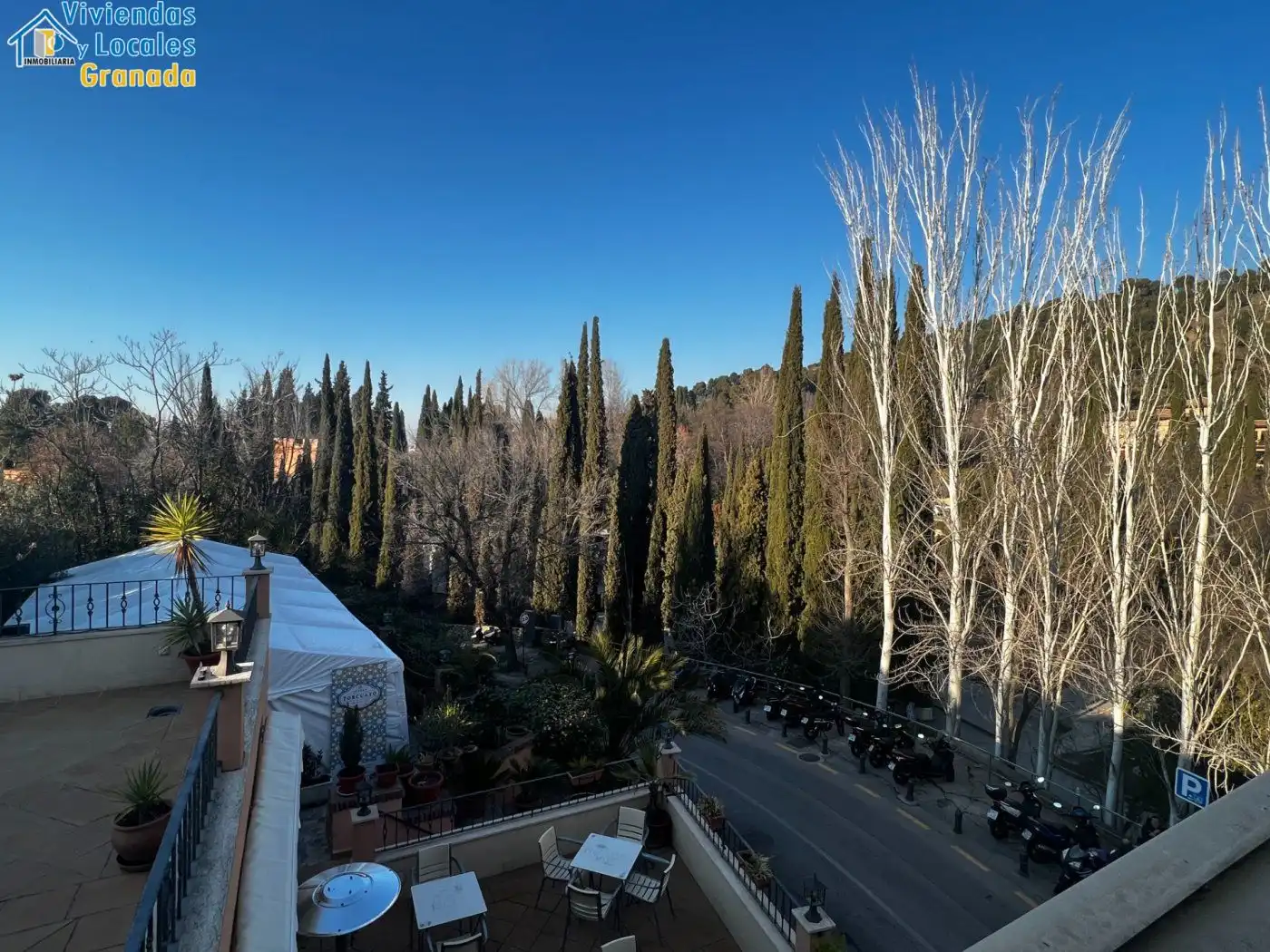 Außenansicht von Gebäude zur Miete in Granada