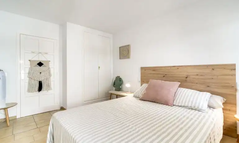 Apartment for sale in Carrer Arquitecte GaudÃ­ 12 2 B 12, imagen 12