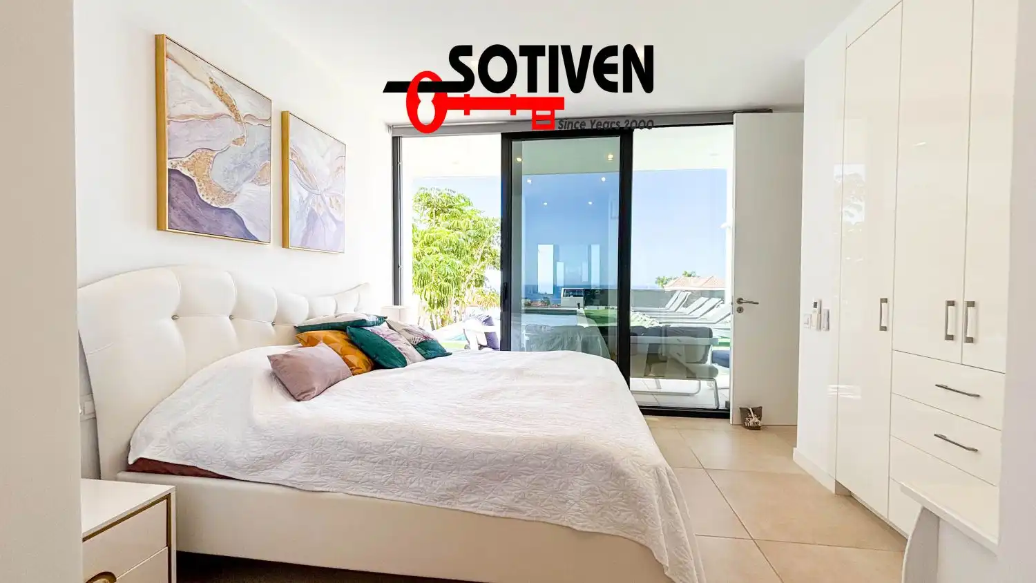 Habitación de Casa o chalet en venta en Adeje con Jardín privado, Terraza y Piscina