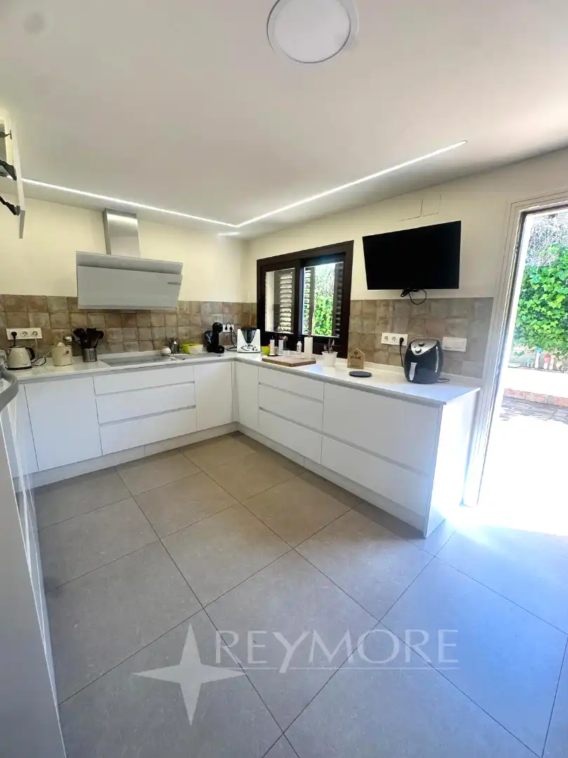 Cocina de Casa o chalet en venta en Córdoba con Aire acondicionado, Calefacción y Jardín privado