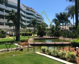 Jardí de Pis de lloguer en Marbella amb Aire condicionat i Terrassa