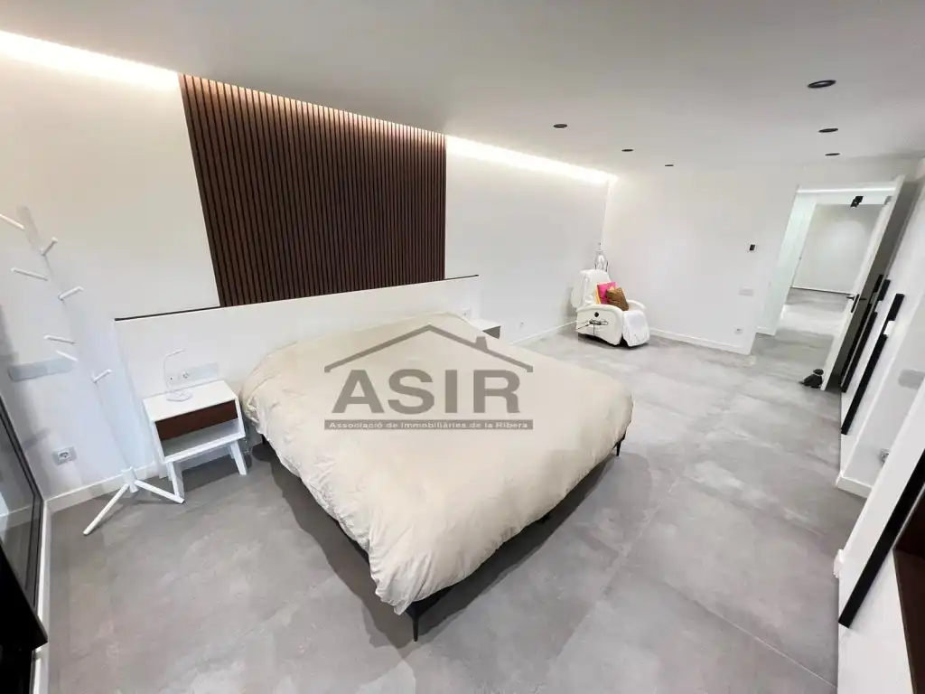 Houses for sale in Algemesí  with Air Conditioner and Swimming Pool