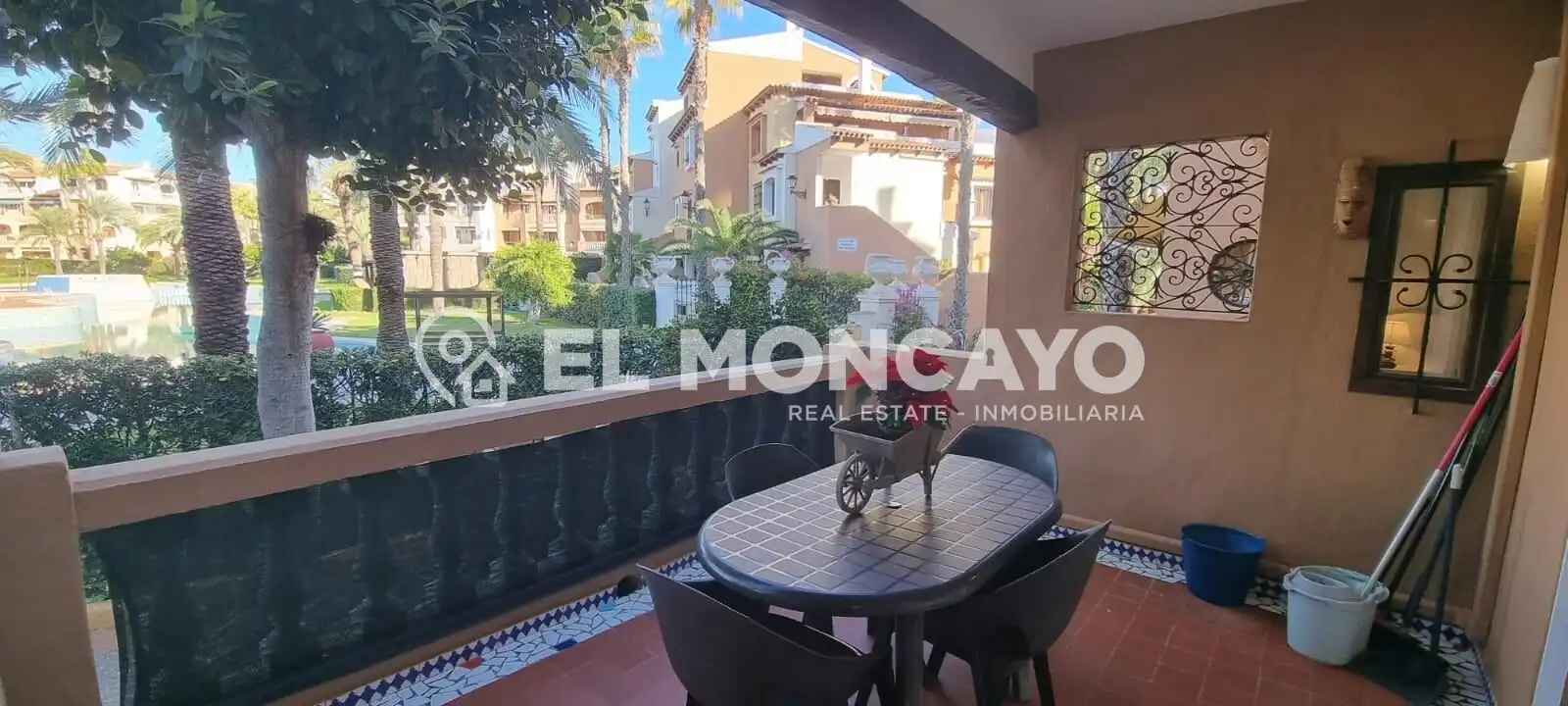 Apartamento con piscina en venta en Playa de los Locos, imagen 2