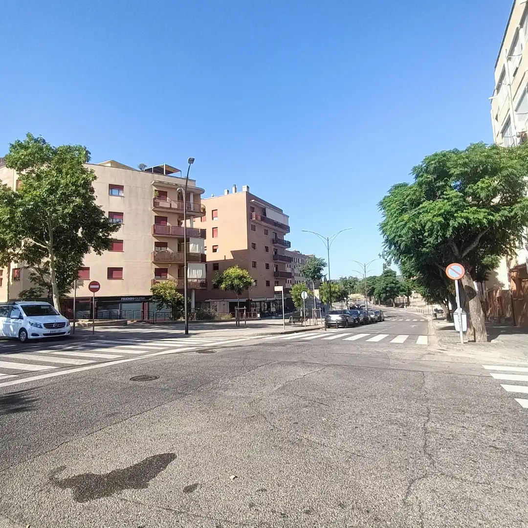 Vista exterior de Piso en venta en Sabadell