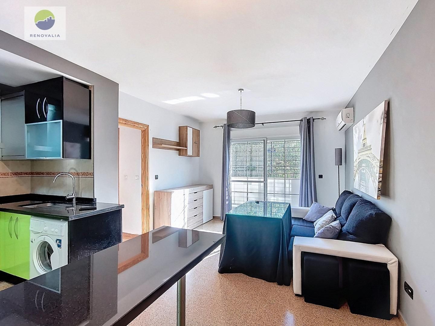 Sala d'estar de Planta baixa en venda en Las Gabias amb Aire condicionat, Calefacció i Piscina comunitària