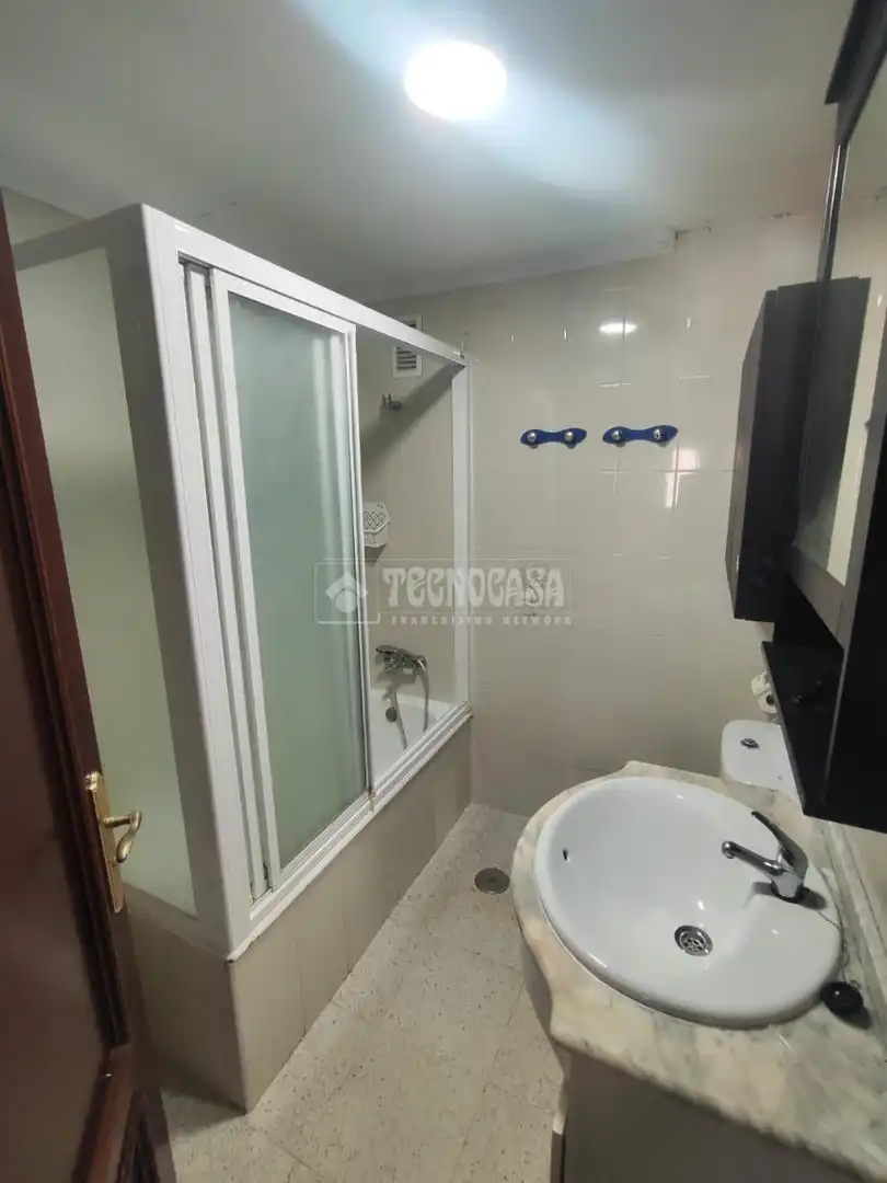 Badezimmer von Wohnung zum Verkauf in Málaga mit Klimaanlage und Terrasse