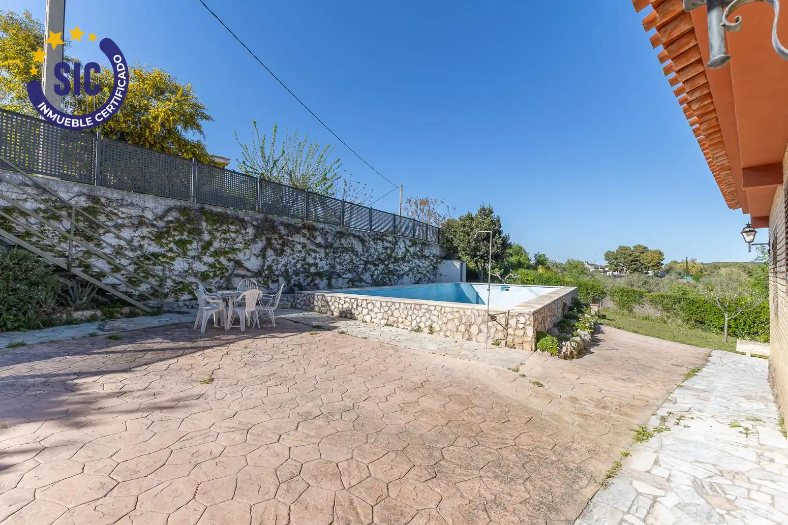 Piscina de Casa o chalet en venta en Chiva con Jardín privado