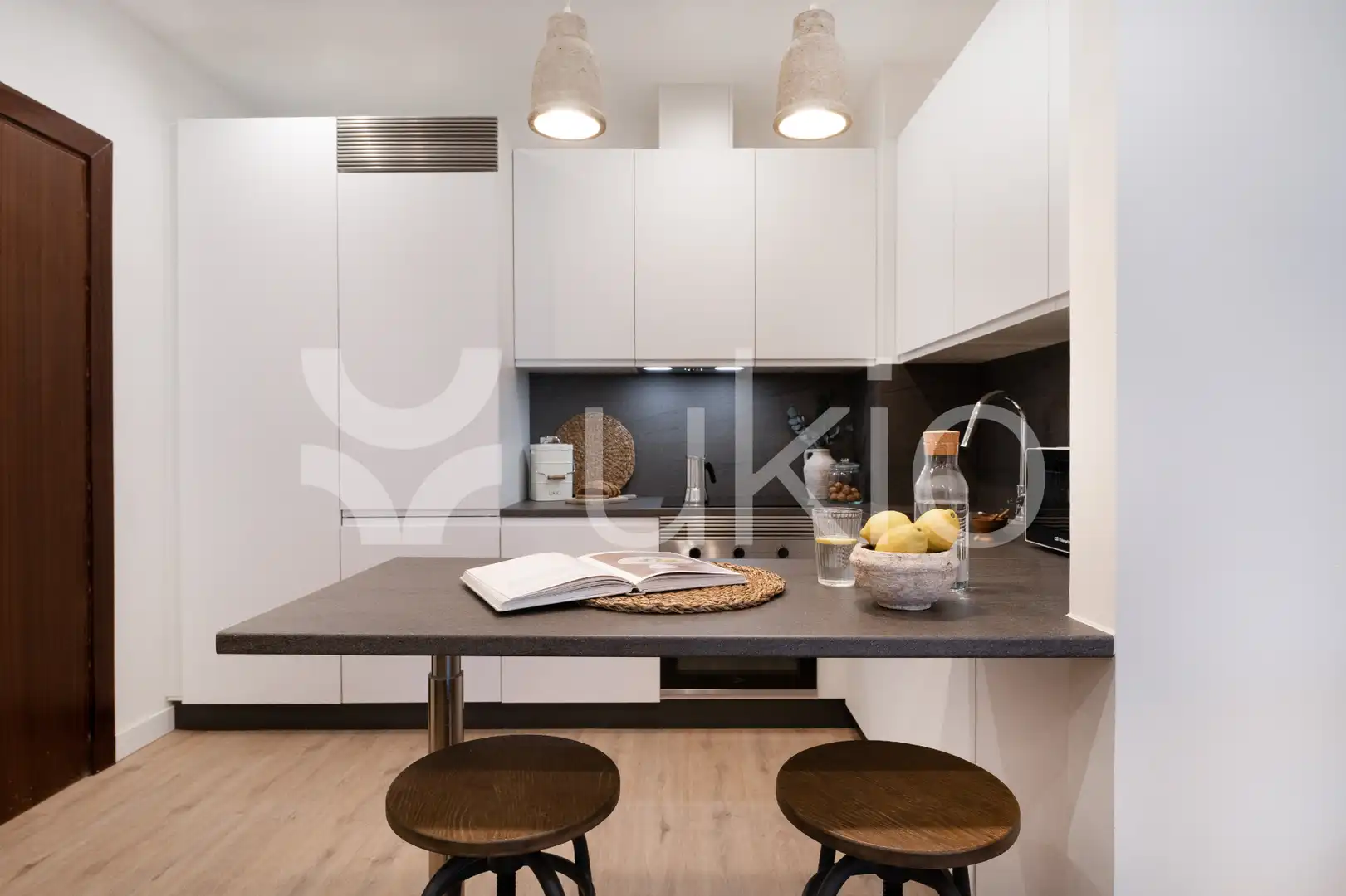 Cocina de Apartamento de alquiler en Madrid con Aire acondicionado, Calefacción y Amueblado
