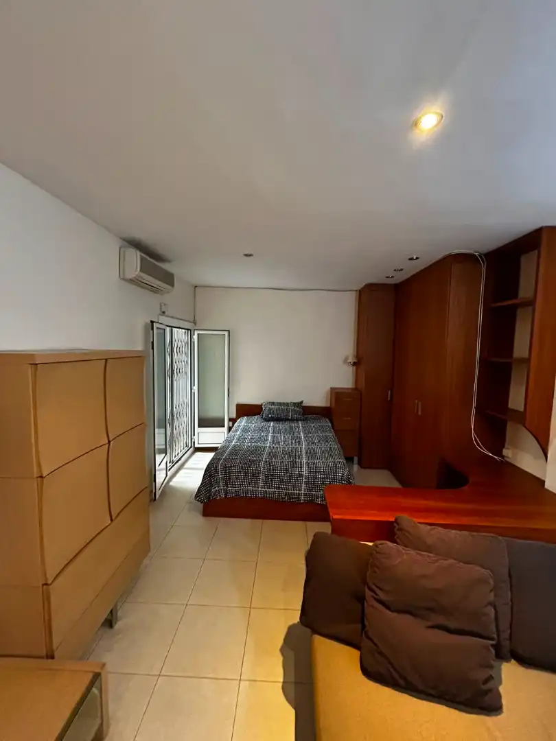 Habitación de Piso en venta en Barcelona con Aire acondicionado, Calefacción y Horno