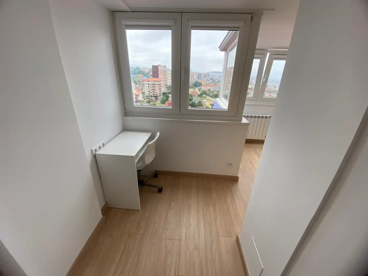 Bedroom of Flat for sale in Vigo   with Heating, Storage room and Furnished