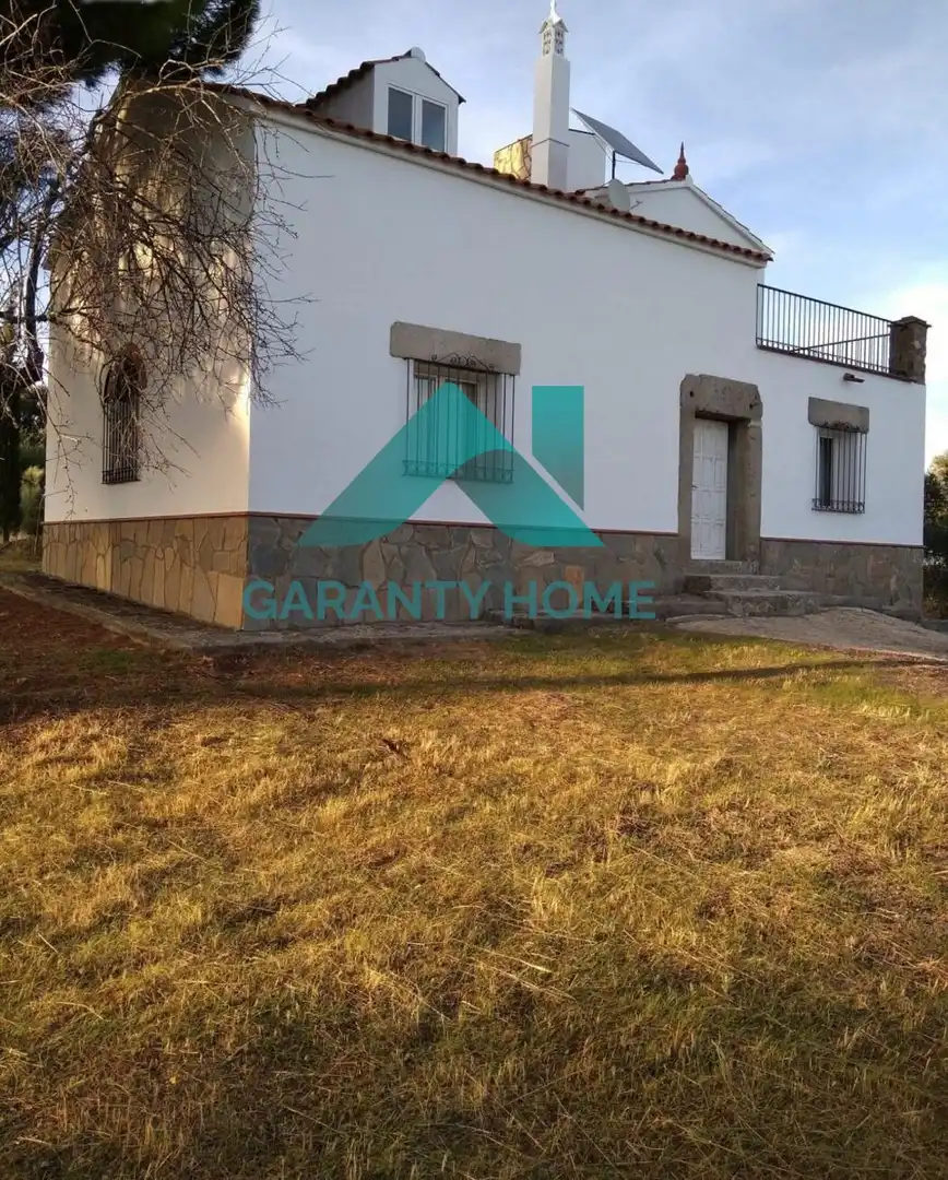 Casa o xalet en venda en Brozas amb Jardí privat, Terrassa i Traster