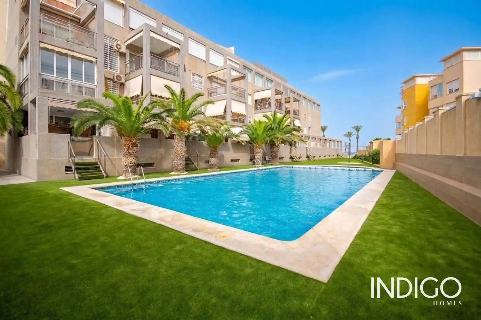 Swimming pool of Flat for sale in El Campello  with Air Conditioner, Heating and Terrace