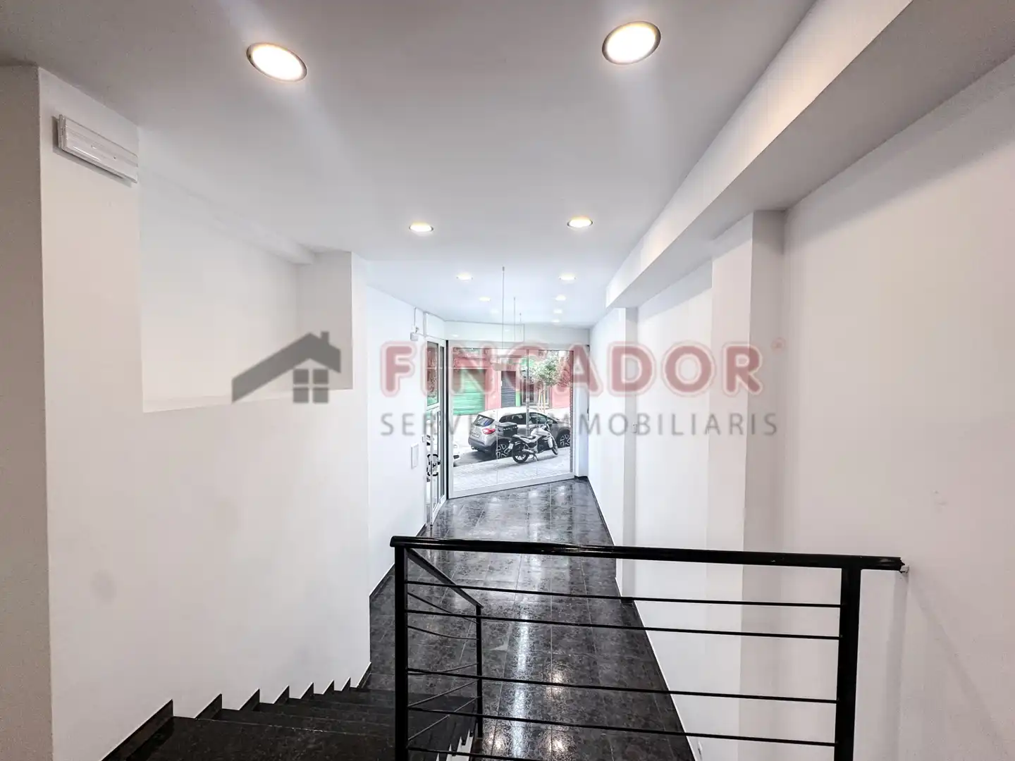 Business premises for sale in Carrer de Don Pelayo, imagen 3